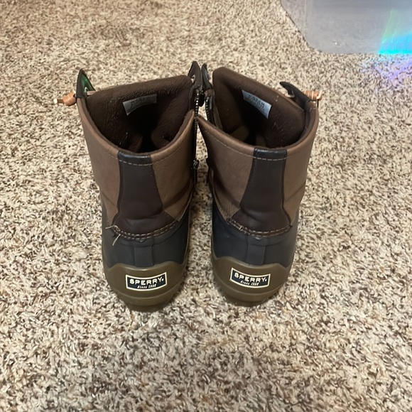 Sperry Boots Size 9.5 - Picture 4 of 4